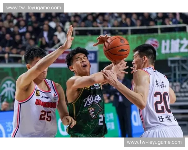 开云体育季后赛资讯:2025赛季激战正酣,谁将成为最终赢家? 开云体育季后赛资讯:2025赛季激战正酣,谁将成为最终赢家?